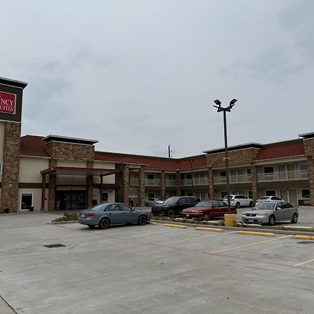 Regency Inn & Suites Humble Fm1960 - Iah Airport Kültér fotó