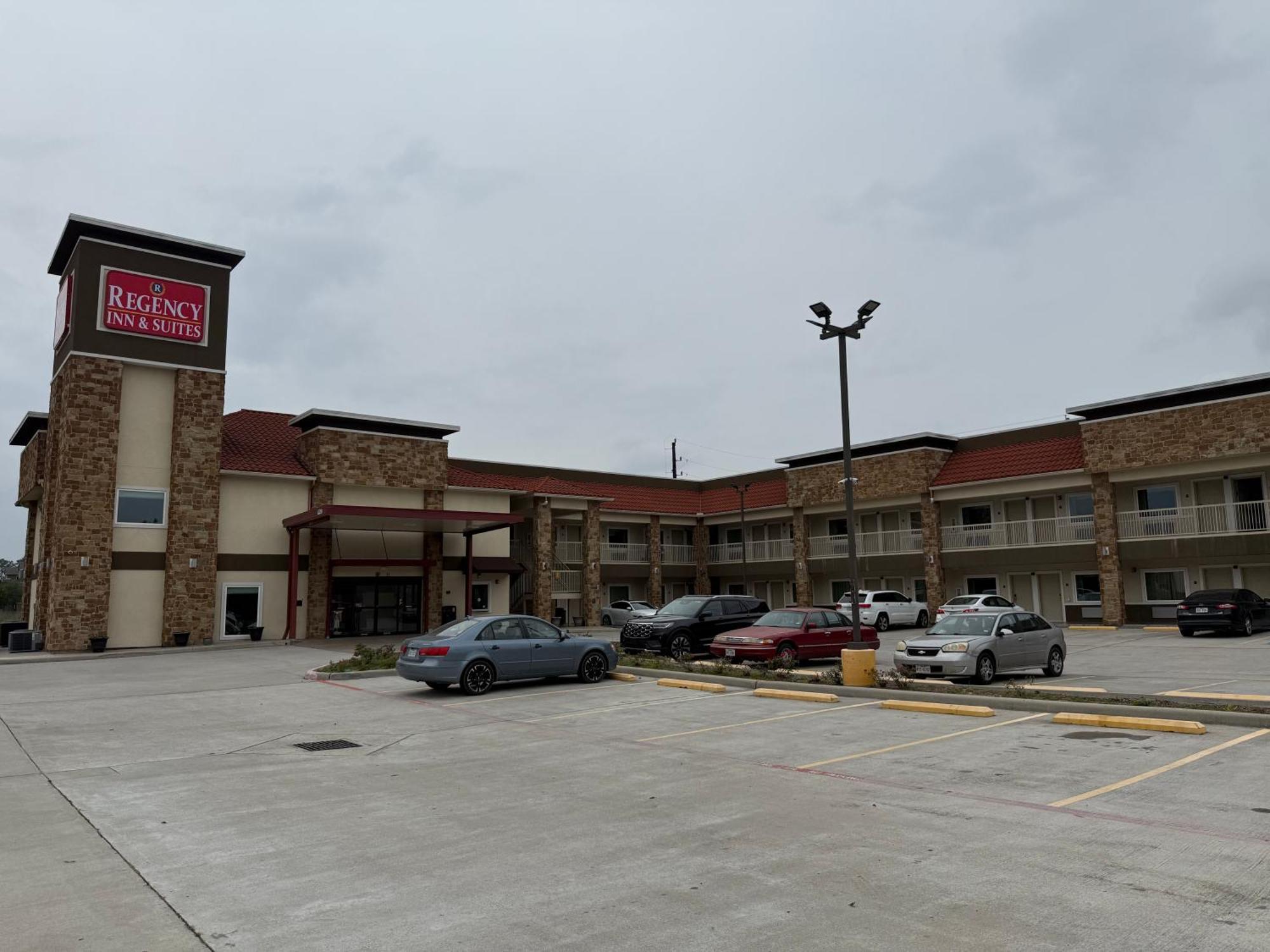 Regency Inn & Suites Humble Fm1960 - Iah Airport Kültér fotó