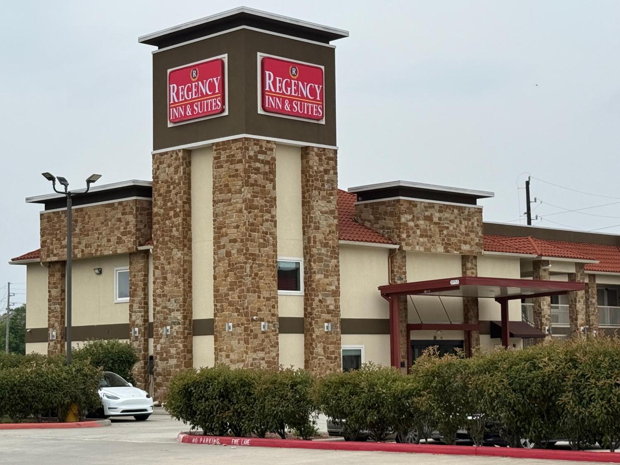 Regency Inn & Suites Humble Fm1960 - Iah Airport Kültér fotó